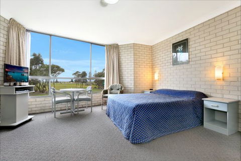 Beach Park Motel - Airlie Beach Holiday 1