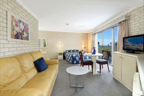 Beach Park Motel - Airlie Beach Holiday 4