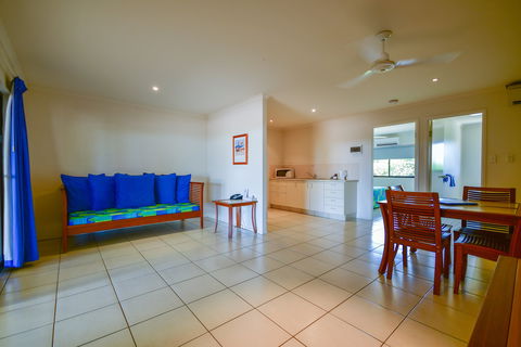 End Of The Road Motel - Airlie Beach Holiday 2