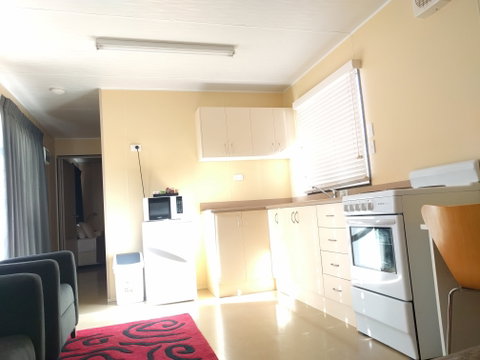 Glenwood Tourist Park And Motel - Airlie Beach Holiday 2