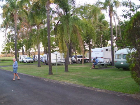 Glenwood Tourist Park And Motel - Airlie Beach Holiday 3