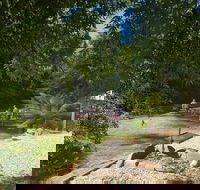 Harrietville Cabins and Caravan Park - Airlie Beach Holiday