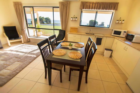 Pelican Perch Retreat - Airlie Beach Holiday 4