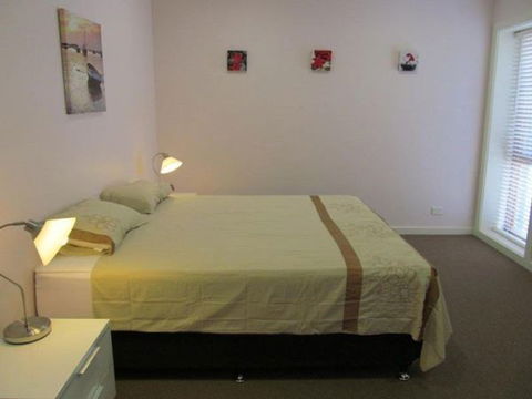 Studio One Accommodation - Airlie Beach Holiday 2