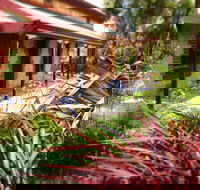 The Creek Cottage - Airlie Beach Holiday