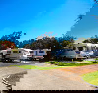 Acclaim Swan Valley Tourist Park - Airlie Beach Holiday