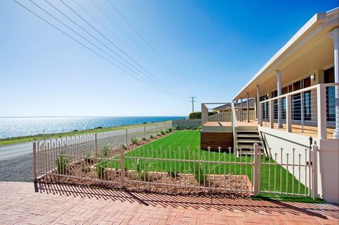 Al Mare - Airlie Beach Holiday 1