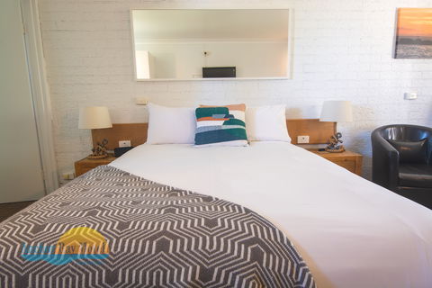 Anchor Bay Motel - Airlie Beach Holiday 3