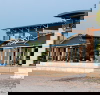 Baird Bay Ocean Eco Apartments - Airlie Beach Holiday