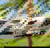 Ballina Waterfront Village and Tourist Park - Airlie Beach Holiday