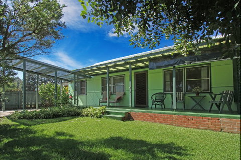 Beach And Lake Getaway - Airlie Beach Holiday 0