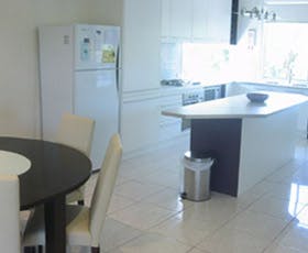 Benjamins Beach House - Airlie Beach Holiday 1