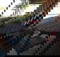 Bibbaringa Shearers Quarters and The WoolShed - Airlie Beach Holiday