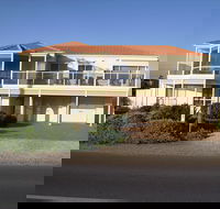 Century 21 SouthCoast Hayman - Airlie Beach Holiday