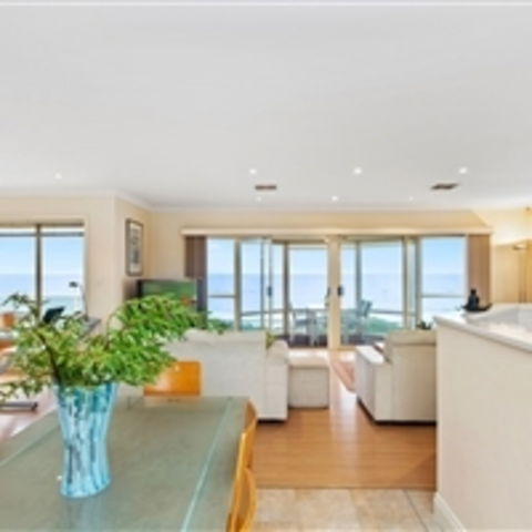 Century 21 SouthCoast: Hayman - Airlie Beach Holiday 2