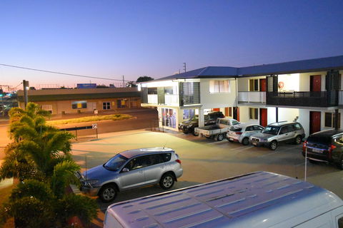 Citywalk Motor Inn Rockhampton - Airlie Beach Holiday 4