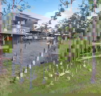 Gold Coast Tree Houses - Airlie Beach Holiday