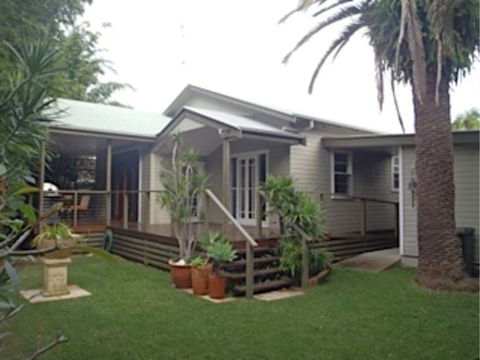 MacNicol Cottage - Airlie Beach Holiday 0