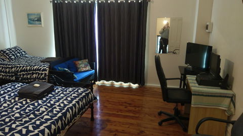 Ned's Studio Apartment - Airlie Beach Holiday 1