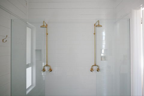 Old White Church Bed And Breakfast - Airlie Beach Holiday 7