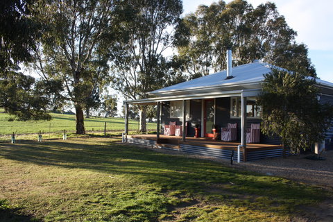 Rabbiters Hut - Airlie Beach Holiday 0