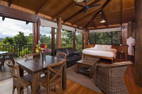 Rose Gums Wilderness Retreat - Airlie Beach Holiday 0