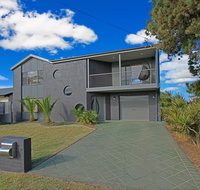 Seaside Royale - Airlie Beach Holiday