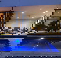 The Sinatra Mulwala - Airlie Beach Holiday