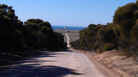 Cape Willoughby Lighthouse Keepers Heritage Accommodation - Airlie Beach Holiday 1