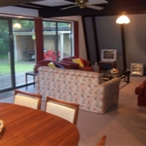 Century 21 SouthCoast: Pink Gums - Airlie Beach Holiday 2