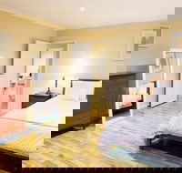 Chrismont Guest House