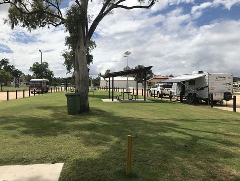 Collinsville RV Park - Airlie Beach Holiday 0