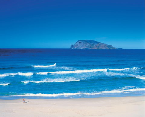 Crystal Springs Camp At D'Entrecasteaux National Park - Airlie Beach Holiday 1