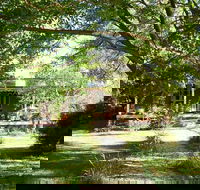 Dingle Bed and Breakfast - Airlie Beach Holiday