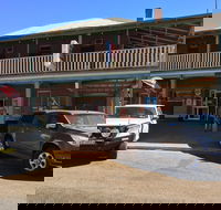 Fifield Hotel - Airlie Beach Holiday