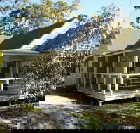 Hooked Inn Cottages - Airlie Beach Holiday