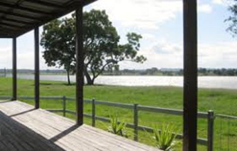 McLennans Lane River Retreat - Airlie Beach Holiday 2