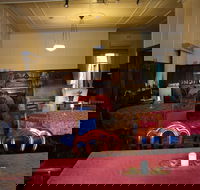 Netherby House And River Cafe - Airlie Beach Holiday