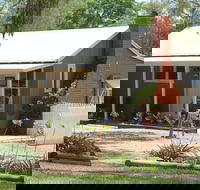Outback Cellar Dubbo - Airlie Beach Holiday