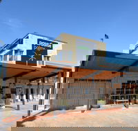 Paradise Palms Motel Mulwala - Airlie Beach Holiday
