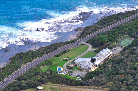 Whitecrest Great Ocean Road Resort - Airlie Beach Holiday 1