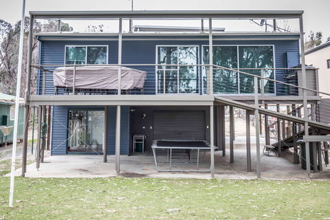 48 Echidna Ave Murbko -River Shack Rentals - Airlie Beach Holiday 0