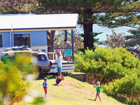 Brooms Head Holiday Park - Airlie Beach Holiday 1