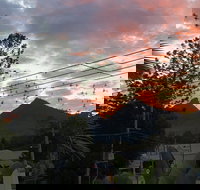 Chesson Lodge- In the heart of Uki - Airlie Beach Holiday