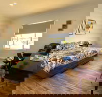 The Mains Guest House - Airlie Beach Holiday