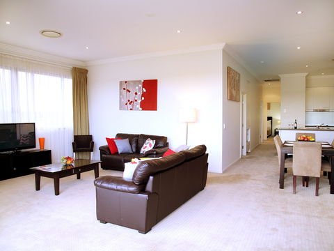 Toowoomba Central Plaza Apartment Hotel - Airlie Beach Holiday 2