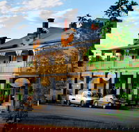 Yea Peppercorn Hotel - Airlie Beach Holiday