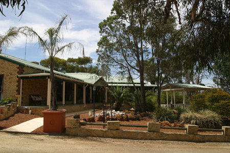 Dumbarton WA Airlie Beach Holiday