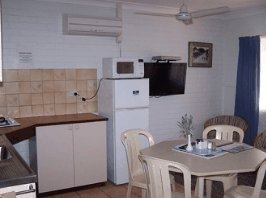 Busselton Jetty Chalets - Airlie Beach Holiday