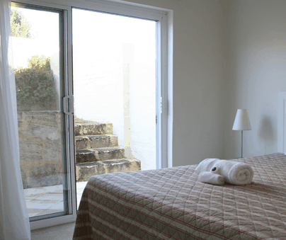 Cottesloe Waters Executive Apartments - Airlie Beach Holiday